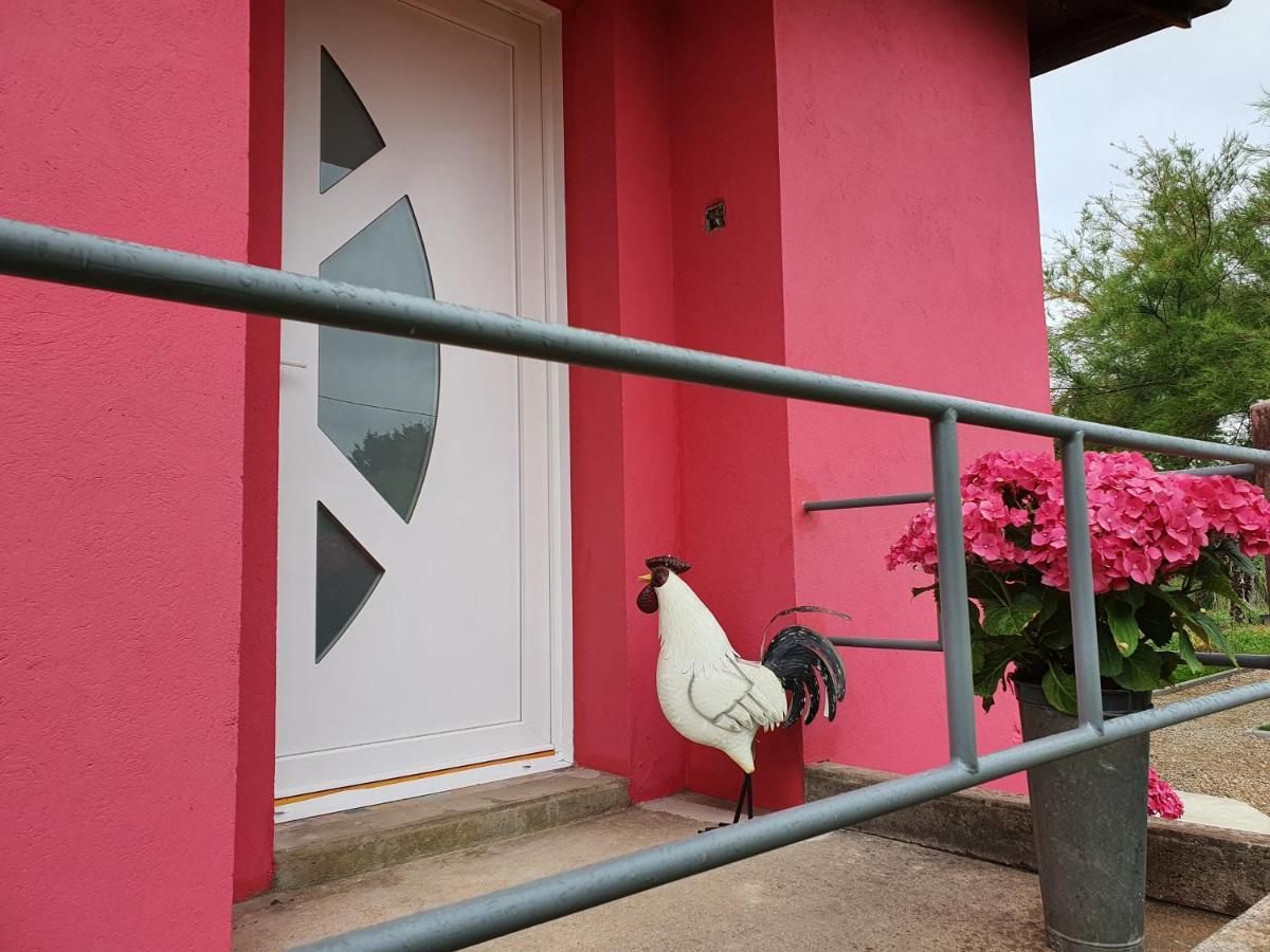Gite De La Maison Du L.A.C Simard Eksteriør billede