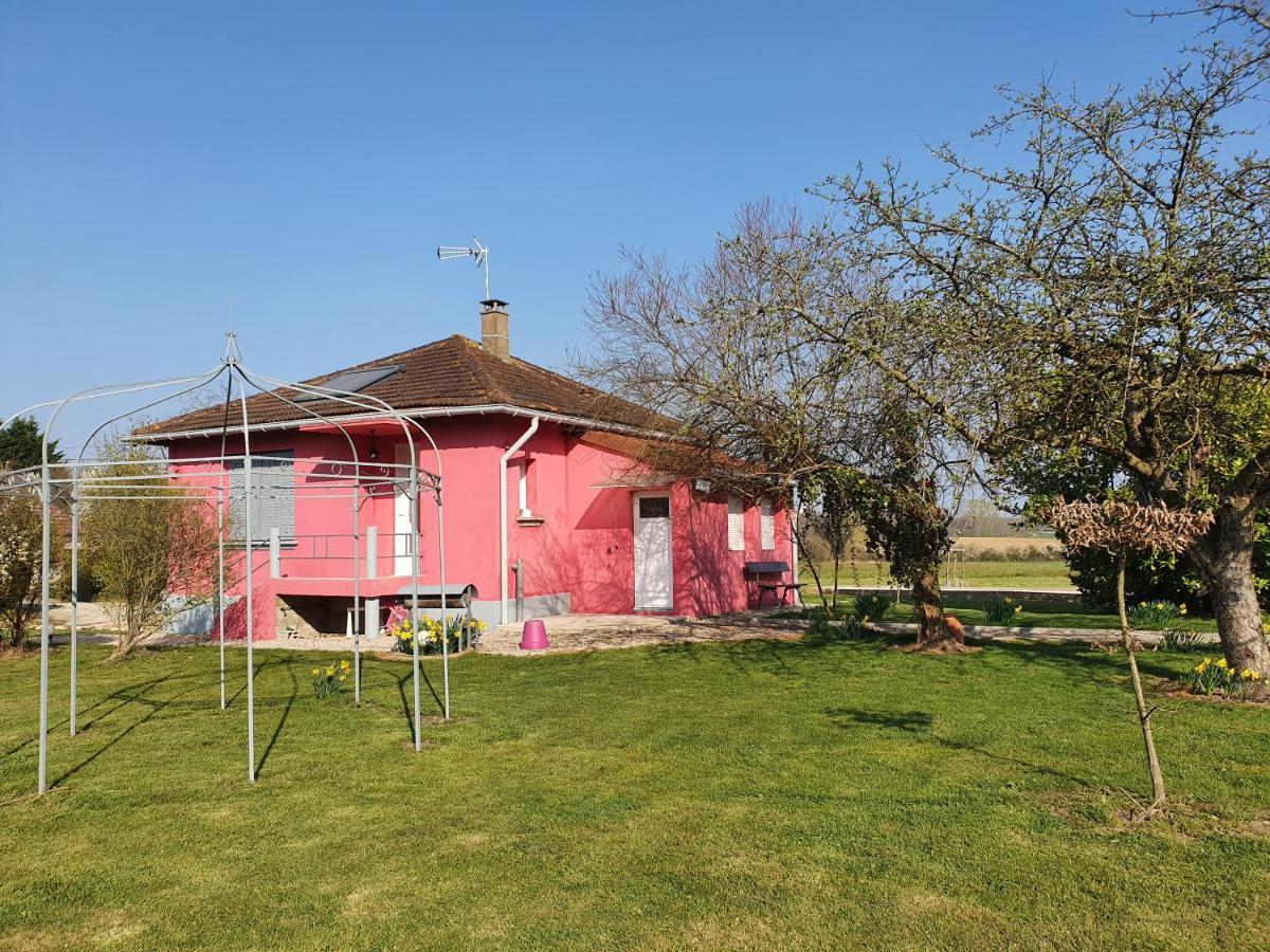 Gite De La Maison Du L.A.C Simard Eksteriør billede